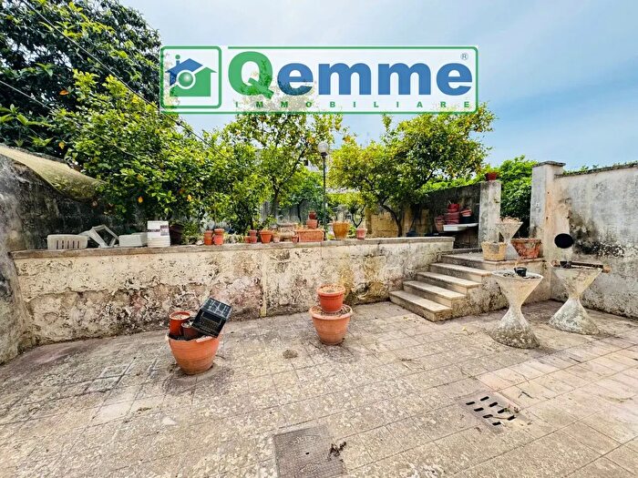 Appartamento con 5 locali in vendita in Via Regina Elena, San Cesario Di Lecce
