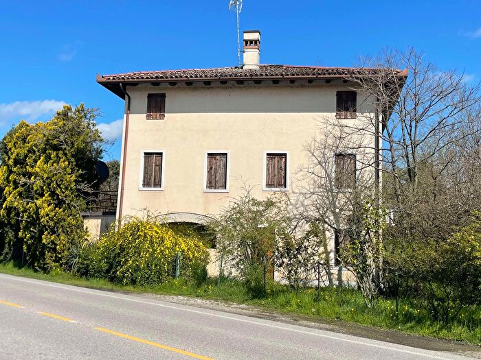 Casa con 6 locali in vendita in Via Claudia, Concordia Sagittaria