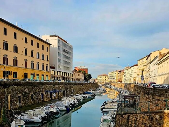 Appartamento con 10 locali in vendita in Egli, Livorno