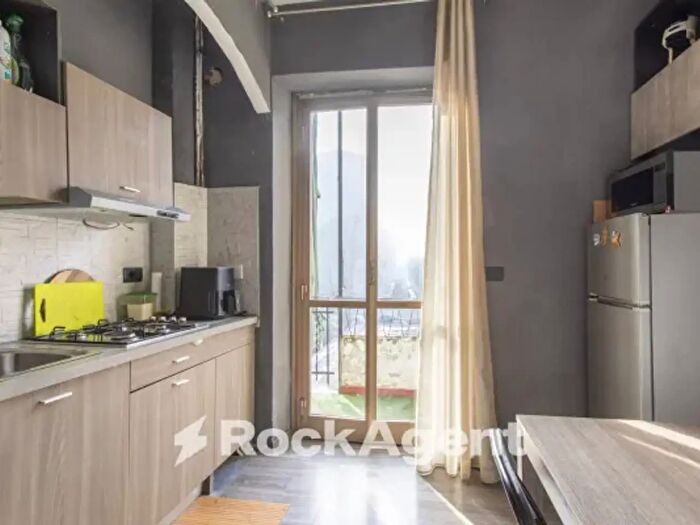 Appartamento con 5 locali in vendita in Via Gaspero Barbera, Torino