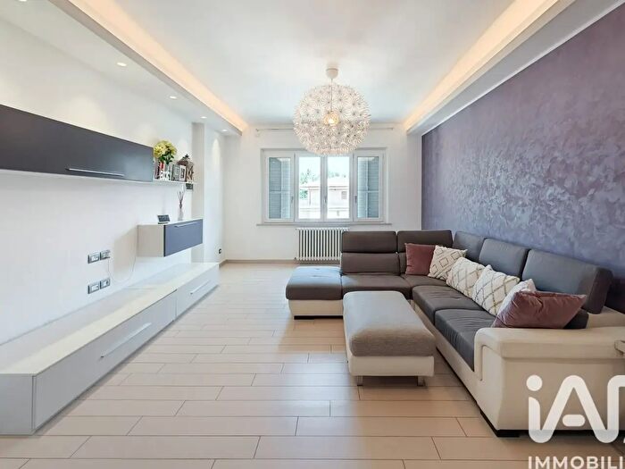 Appartamento con 5 locali in vendita in Via Monti Sibillini, Montegranaro