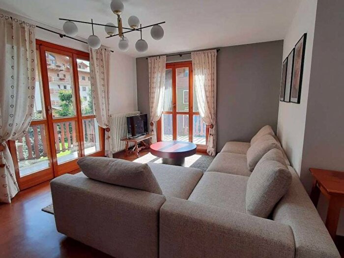 Appartamento con 5 locali in affitto in Centro, Bormio