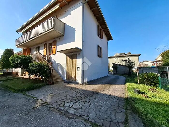 Casa quadrilocale in vendita in Via Marzari, Castel Bolognese