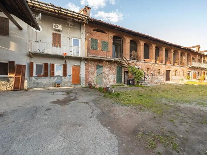 Casa trilocale in vendita in Via Accossato, Caselle Torinese