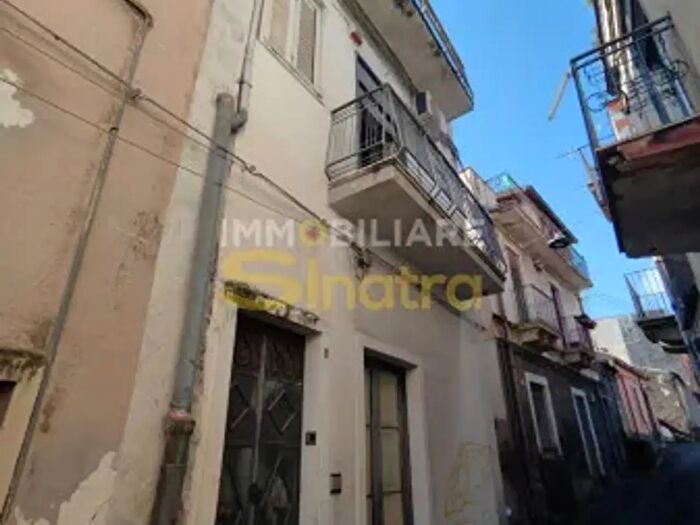 Casa con 6 locali in vendita in Via Montecenere, Paterno'
