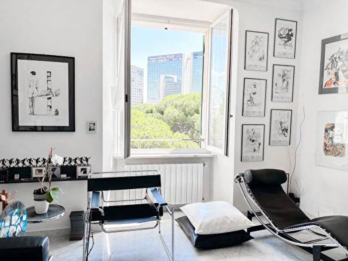 Appartamento trilocale in affitto in Via Colombo, San Vincenzo, Genova