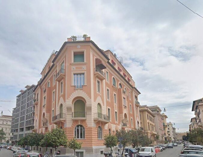 Appartamento trilocale in affitto in Via Giovanni Battista Martini, Pinciano Villa Ada, Roma