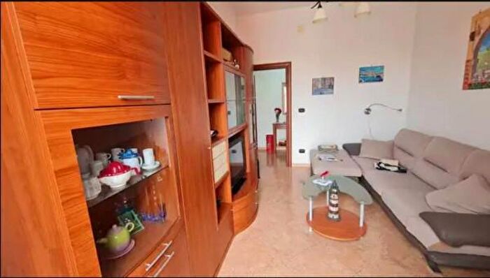 Appartamento quadrilocale in vendita in Via dalò Alfieri, Taranto