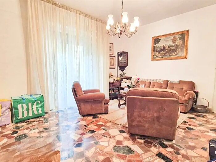 Appartamento quadrilocale in vendita in Pisa