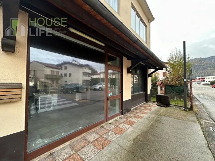 Casa quadrilocale in vendita in Via Galileo Galilei, Torrebelvicino