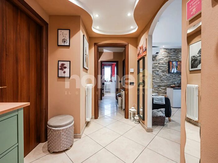 Appartamento trilocale in vendita in Via Emilia allOspizio, Reggio Emilia