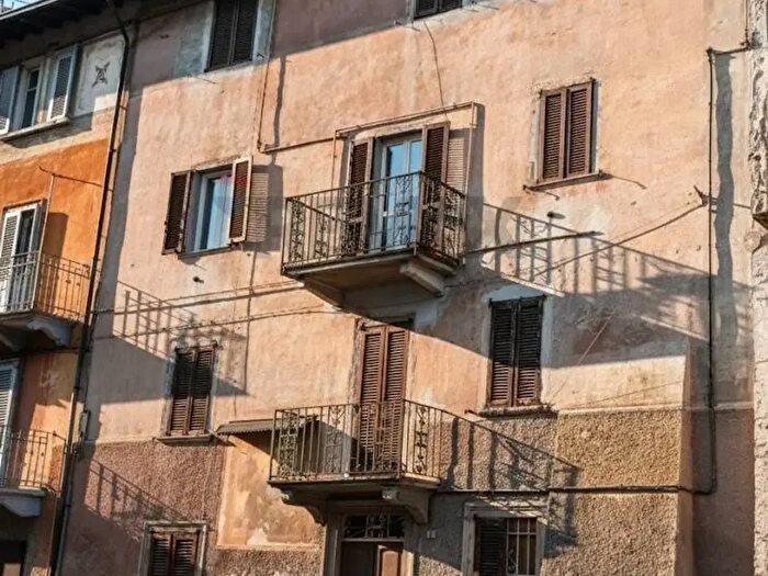 Appartamento quadrilocale in vendita in Via Carlo Oberti, Lenna