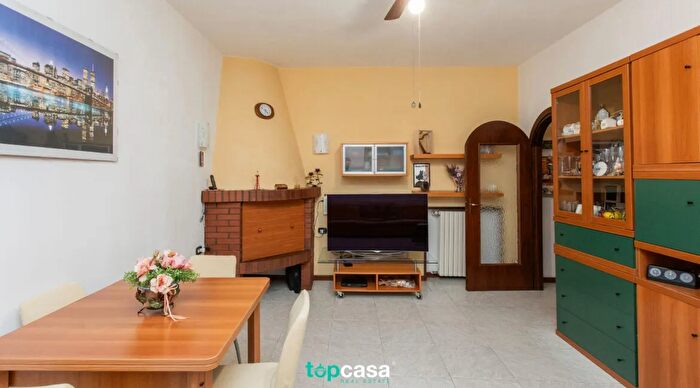 Casa trilocale in vendita in Via Santa Elisabetta Villastanza Parabiago Milano Lombardia Italia, Parabiago