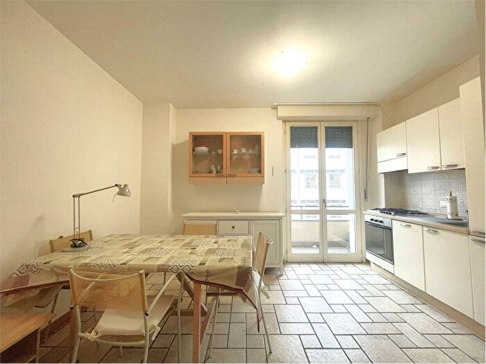 Appartamento bilocale in affitto in via Filzi, Centrale, Milano