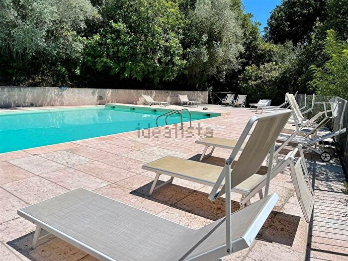 Appartamento con 6 locali in vendita in Via dei Tre Comuni, Montescudaio