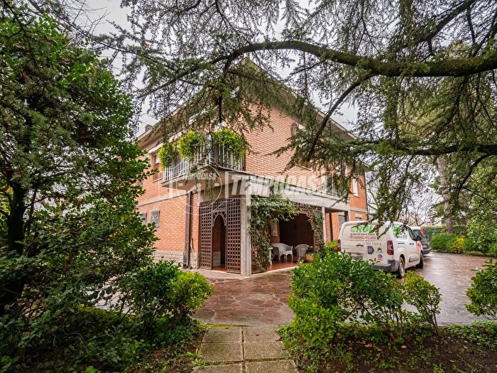 Casa con 6 locali in vendita in Via per Spilamberto, San Cesario Sul Panaro