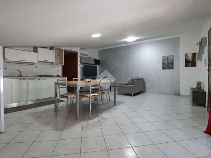 Appartamento trilocale in vendita in Via Guido Rossa, Bellante