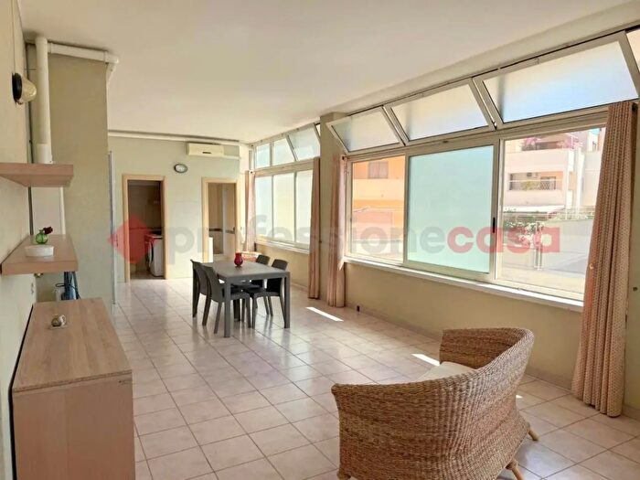 Casa trilocale in vendita in Via Cappuccini, Monopoli