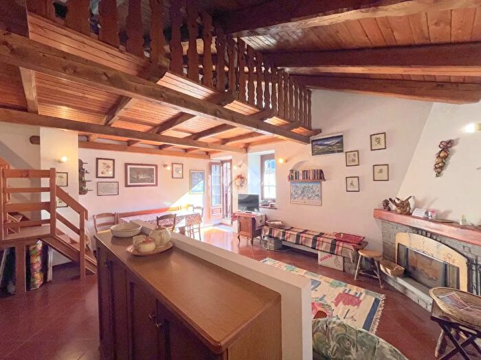 Appartamento bilocale in vendita in Via XXV Aprile, Oulx