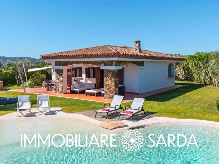 Casa con 8 locali in vendita in Palau