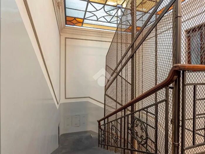 Appartamento trilocale in affitto in Via Zara, Firenze