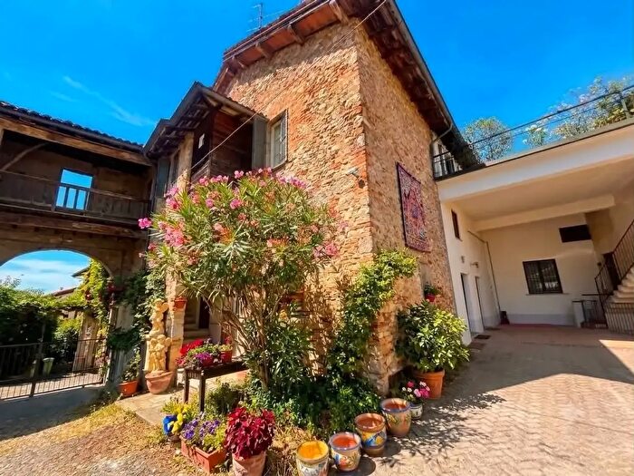 Casa con 5 locali in vendita in Bevilacqua, Mornico Losana