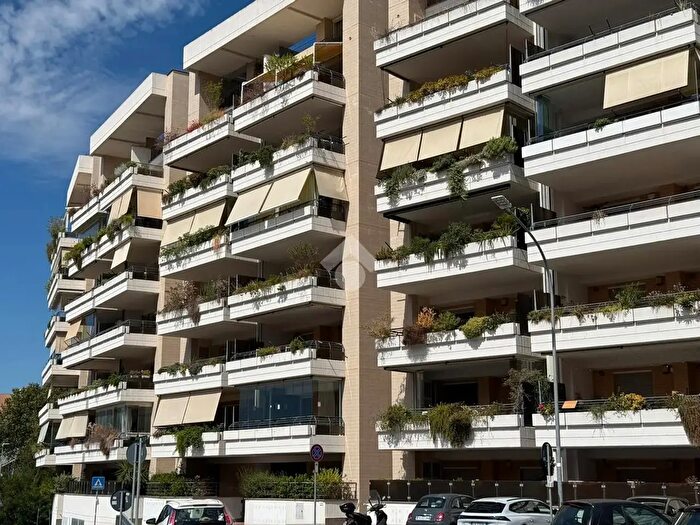 Appartamento bilocale in vendita in Via Borghetto di Vara, Roma