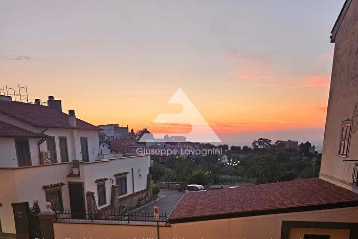 Appartamento trilocale in vendita in Via Cesare Colizza, Marino