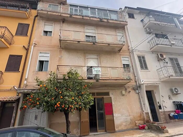 Casa con 6 locali in vendita in Via Pergolesi, Partinico