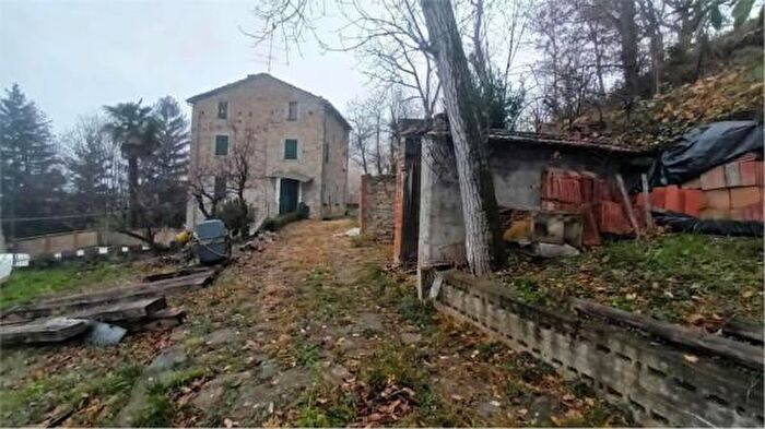 Casa con 6 locali in vendita in Prignano Sulla Secchia