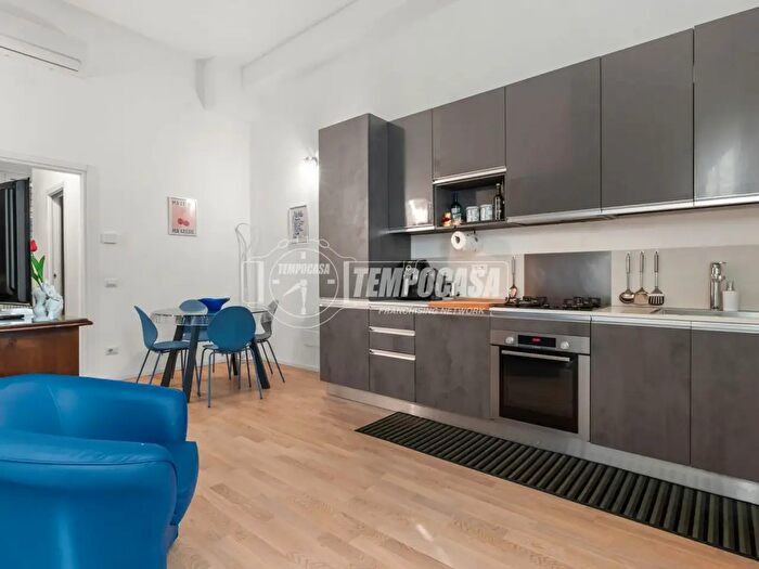 Appartamento bilocale in vendita in Piazza Carlo Donegani, Milano