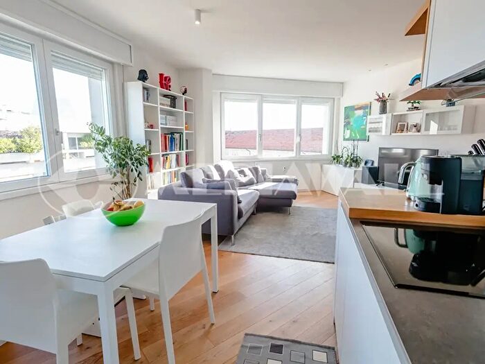 Appartamento con 6 locali in vendita in Viale Michelangelo Grigoletti, Pordenone