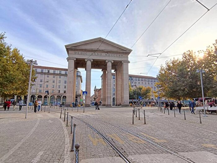 Appartamento bilocale in affitto in Viale Col di Lana, Corso San Gottardo, Milano