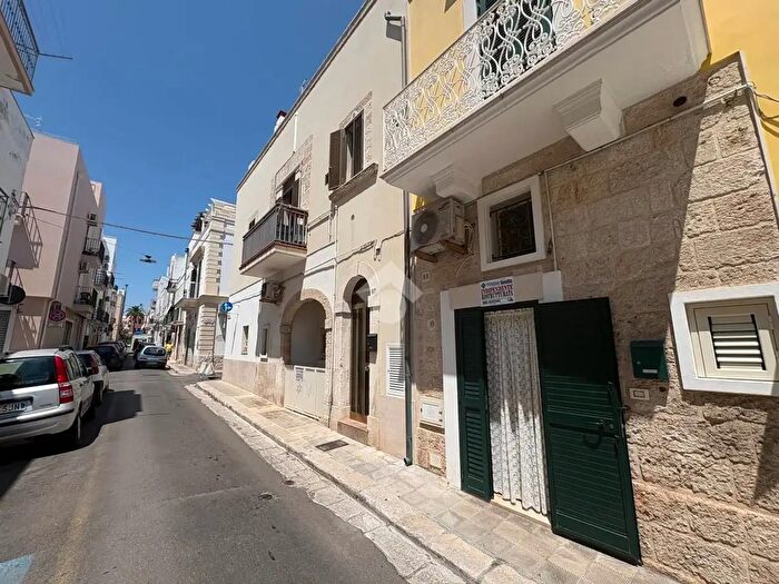 Casa trilocale in vendita in Via Atropo, Polignano A Mare