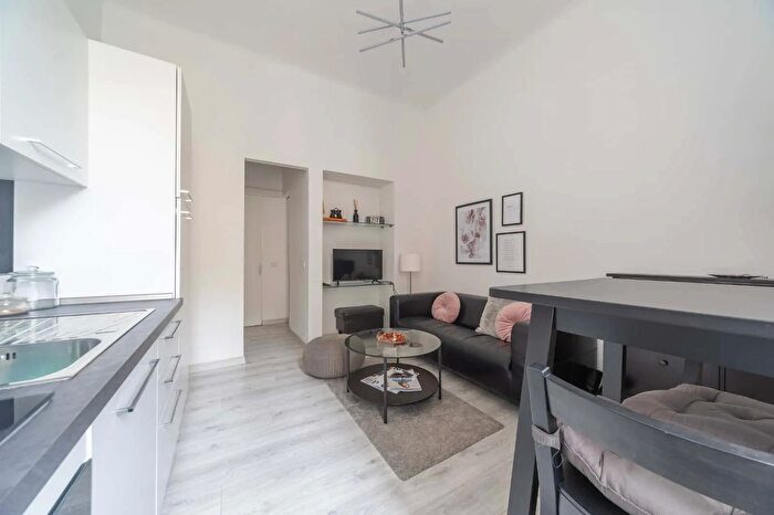 Appartamento monolocale in affitto in Viale Corsica, Milano