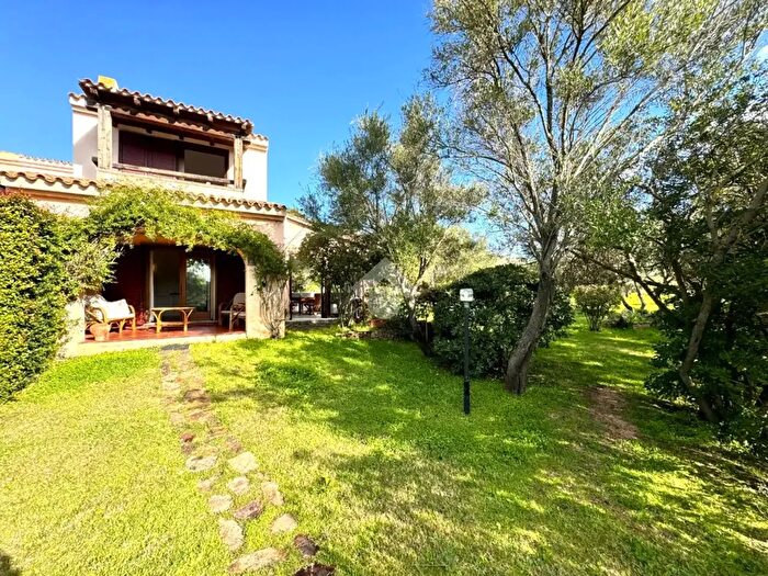 Casa trilocale in vendita in Via dei Narcisi, Budoni