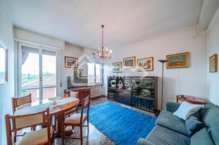 Appartamento trilocale in vendita in Via Digione, Reggio Emilia