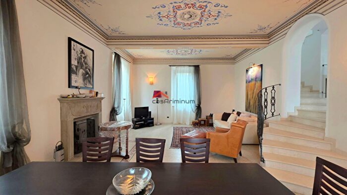 Casa con 5 locali in vendita in Viale Boito, Rimini