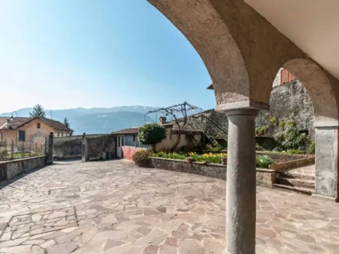 Appartamento trilocale in vendita in Via San Narno, Clusone