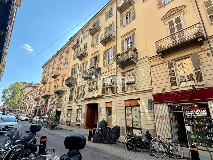 Appartamento monolocale in vendita in Via San Massimo, Torino