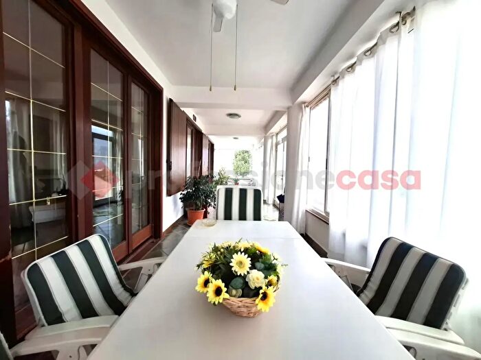 Casa con 13 locali in vendita in Sora