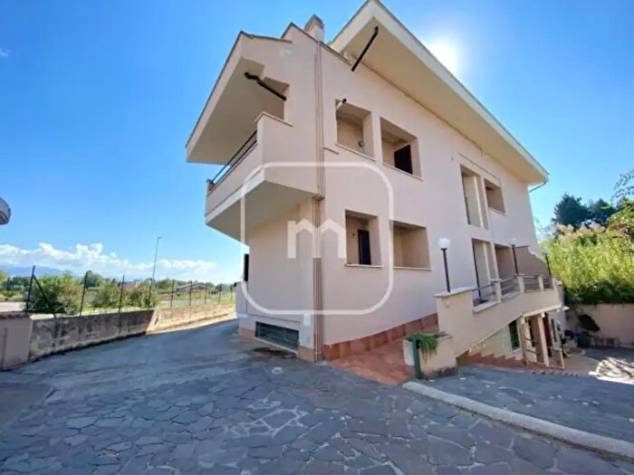 Appartamento trilocale in vendita in Via Speciano a, Cave