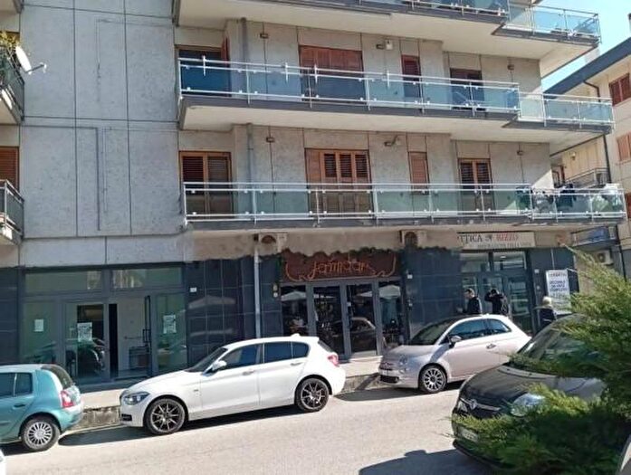 Appartamento con 5 locali in vendita in Viale Aldo Moro, San Giorgio Del Sannio