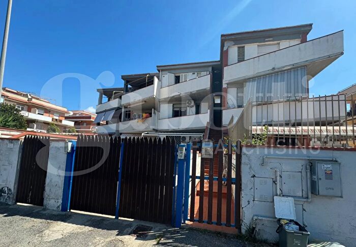 Appartamento trilocale in vendita in Via Bologna, Ardea