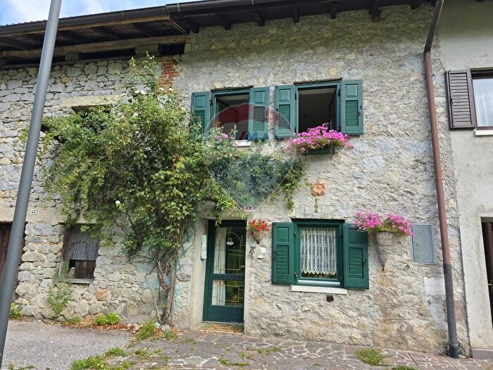 Casa trilocale in vendita in Loc Pradellano, Pieve Tesino