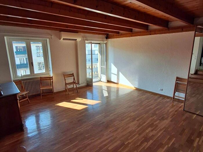 Appartamento bilocale in affitto in Via Cernaia, Piazza Solferino, Torino