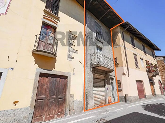 Appartamento con 5 locali in vendita in Pontida