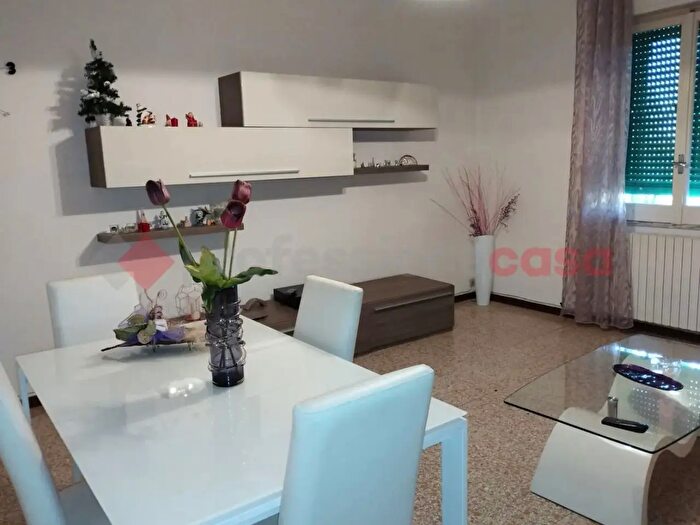 Appartamento con 5 locali in vendita in Alcide De Gasperi, Casacalenda