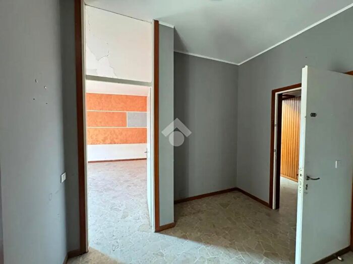 Appartamento trilocale in vendita in Via Verjus, Oleggio