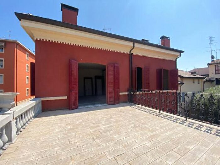 Appartamento trilocale in vendita in Piazza Baccarini, Finale Emilia